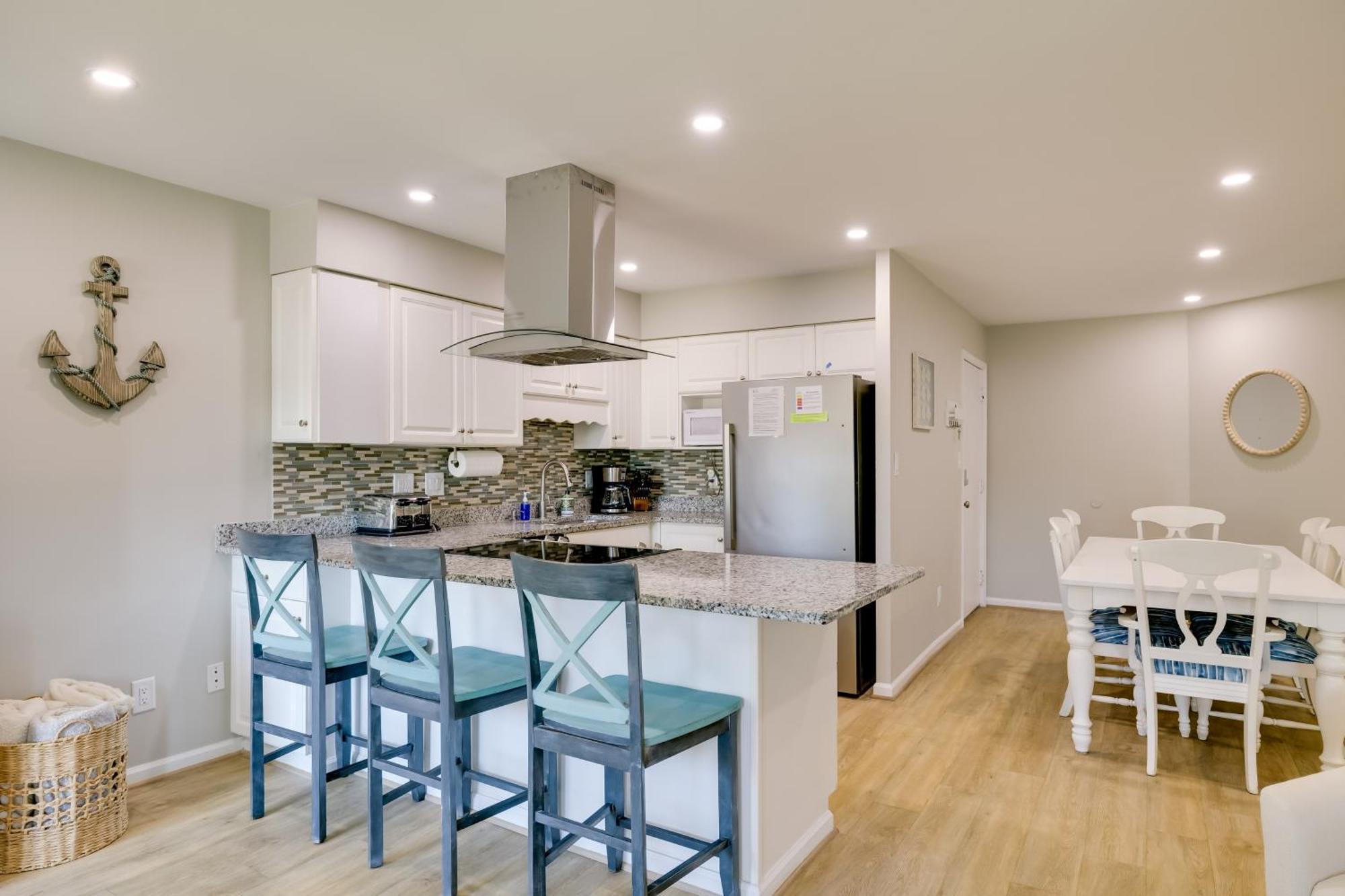 Emerald Isle Condo With Indoor Pool And Beach Access! Екстериор снимка